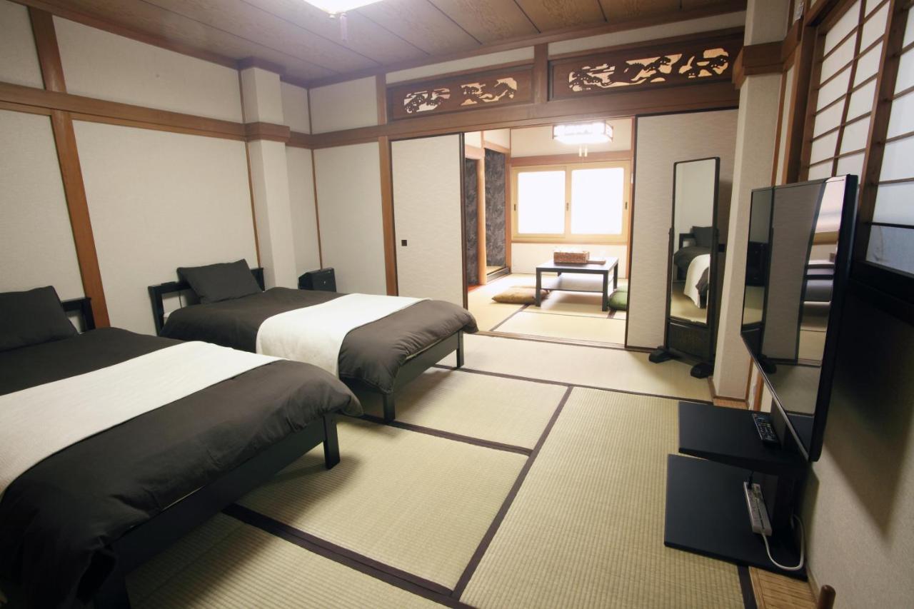 Guest House Futaba Osaka Exterior photo