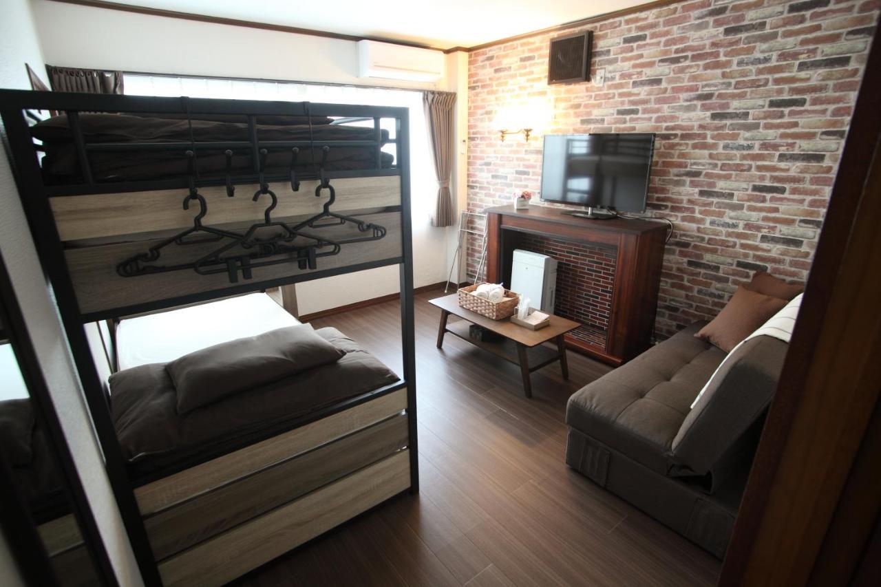 Guest House Futaba Osaka Exterior photo