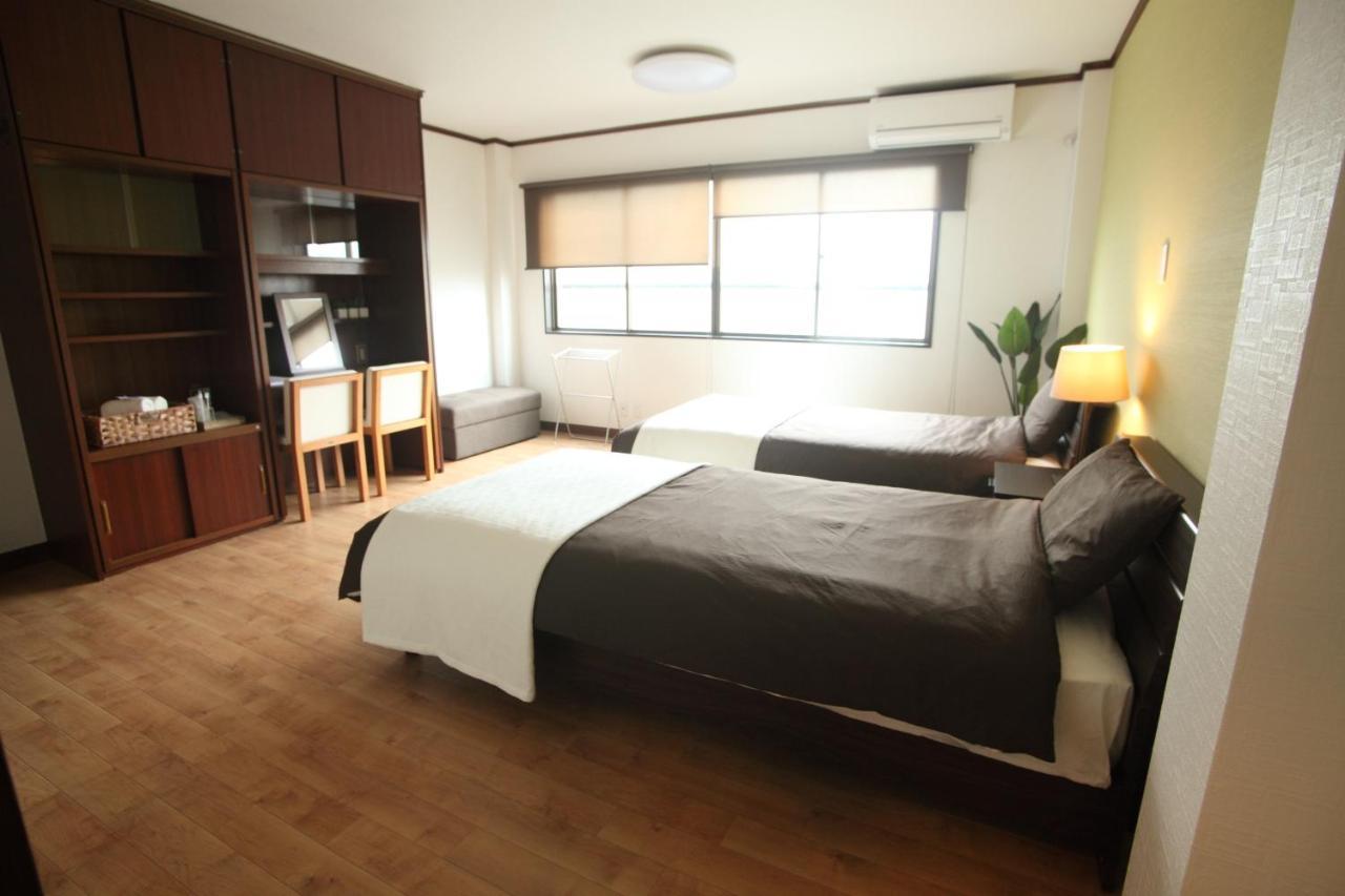 Guest House Futaba Osaka Exterior photo